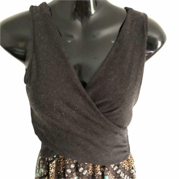 AMADI fit and flare ruched bodice dress - Picture 5 of 6